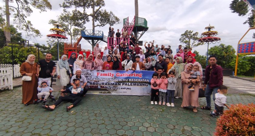 Kegiatan Family Gathering STIKES Abdurahman di Lampung