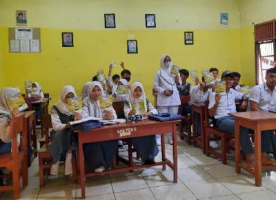 Sosialisasi Tim Promosi STIKES Abdurahman ke SMA/SMK Palembang